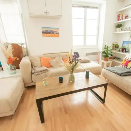 Apartment Charming And Cozy Studio Near Louvre